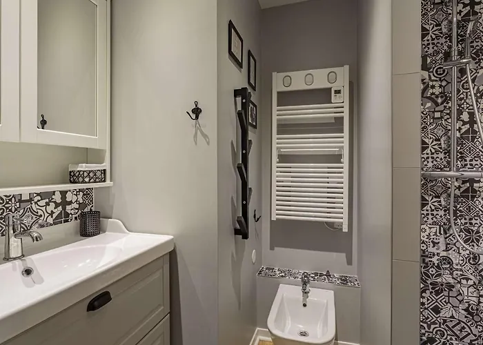 Apartment Plein Centre Historique, A 2 Pas, 3 Etoiles, Renove, 1 - Fr-1-4-671